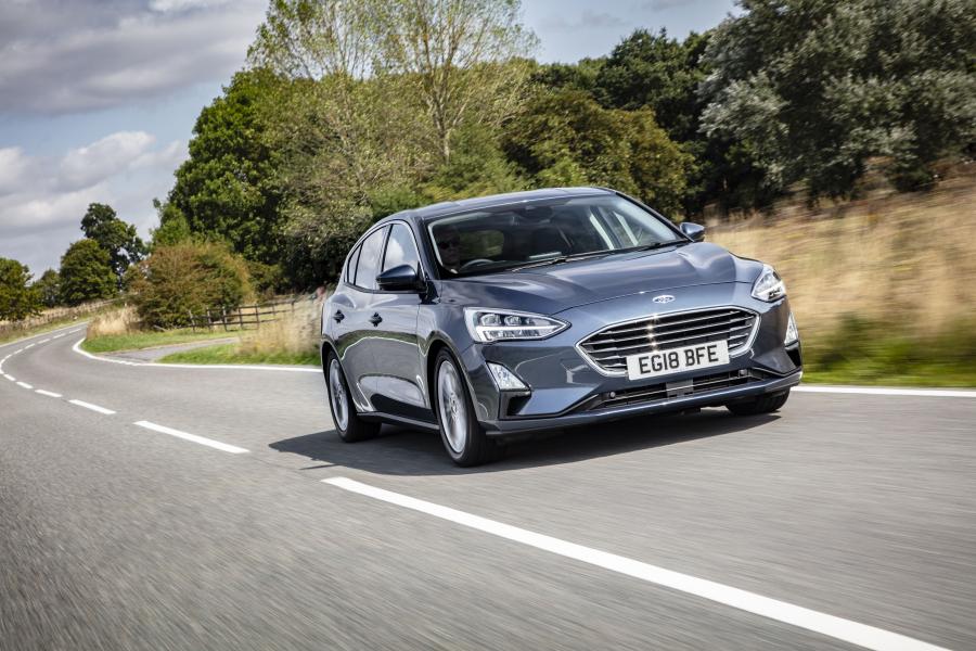  Ford Focus Titanium 2018 года  (UK) (фото 12 из 18)